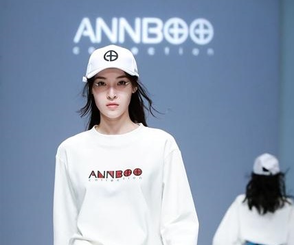 ANNBOO·安博亮相中国国际时装周 倡
